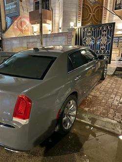 کرایسلەر 300
